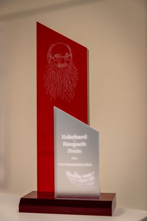 Foto Pokal Eckehard-Raupach-Preis.JPG