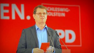 Ralf Stegner 2017.jpg