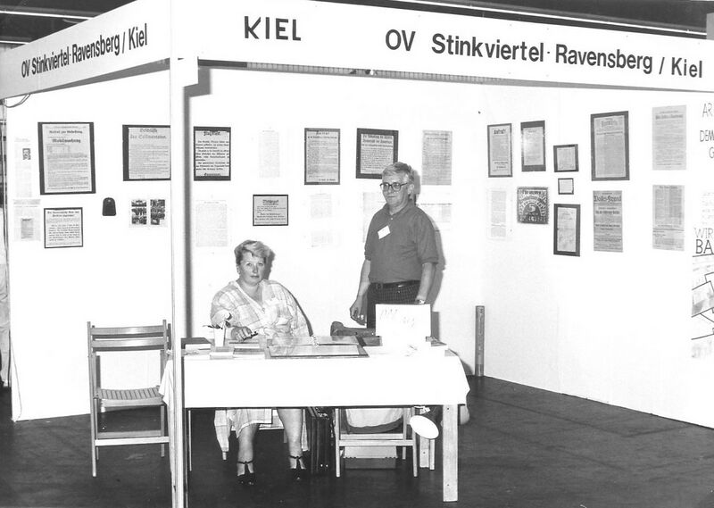 Datei:Ausstellungsstand OV Stinkviertel Ravensberg 1986.jpg